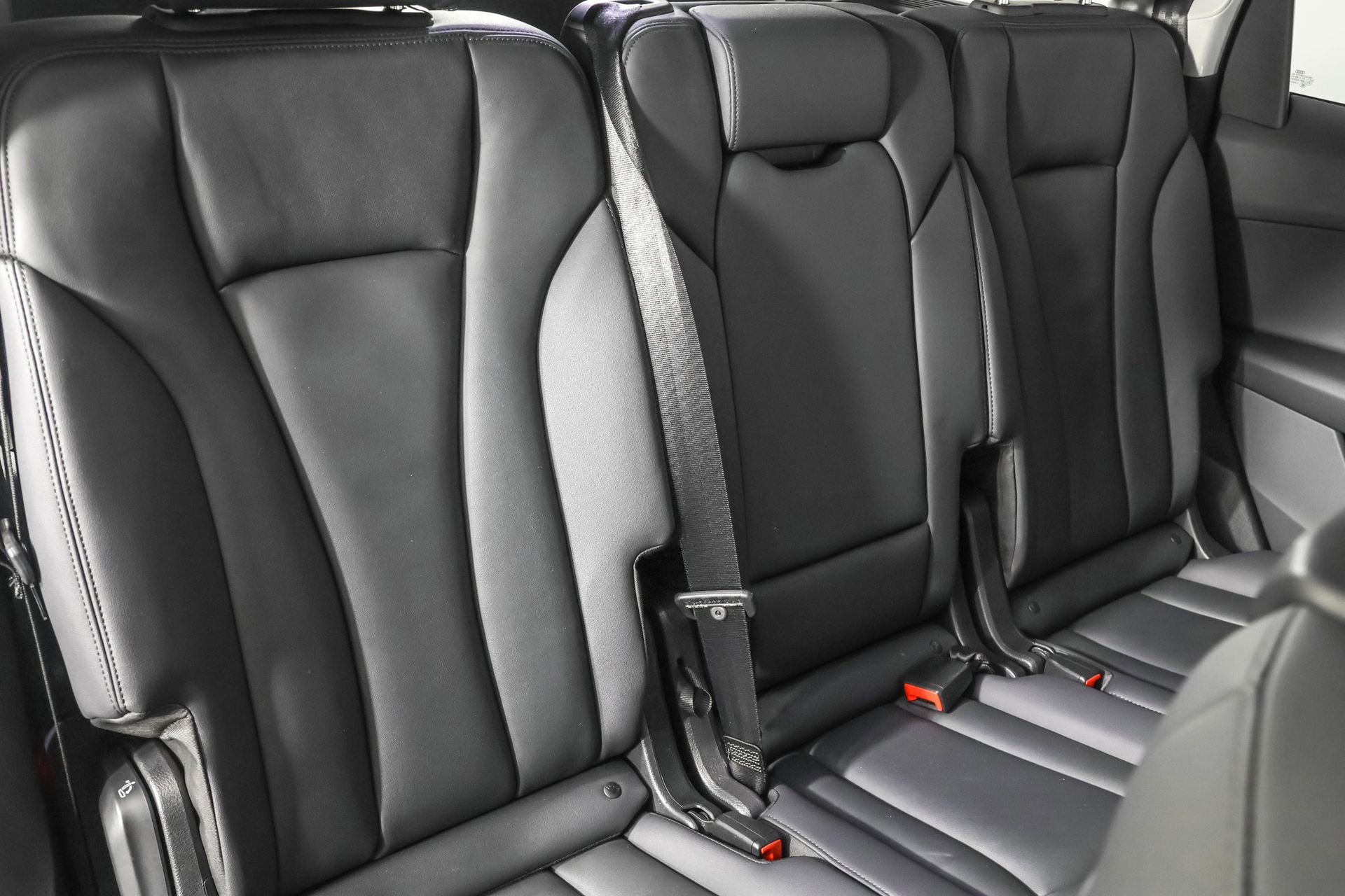 Used 2023 Audi Q7 3.0T Premium w/ Convenience Package image 45