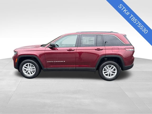 New 2026 Jeep Grand Cherokee Laredo image 4