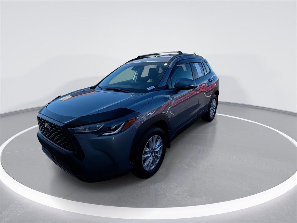 Used 2022 Toyota Corolla Cross LE image 4