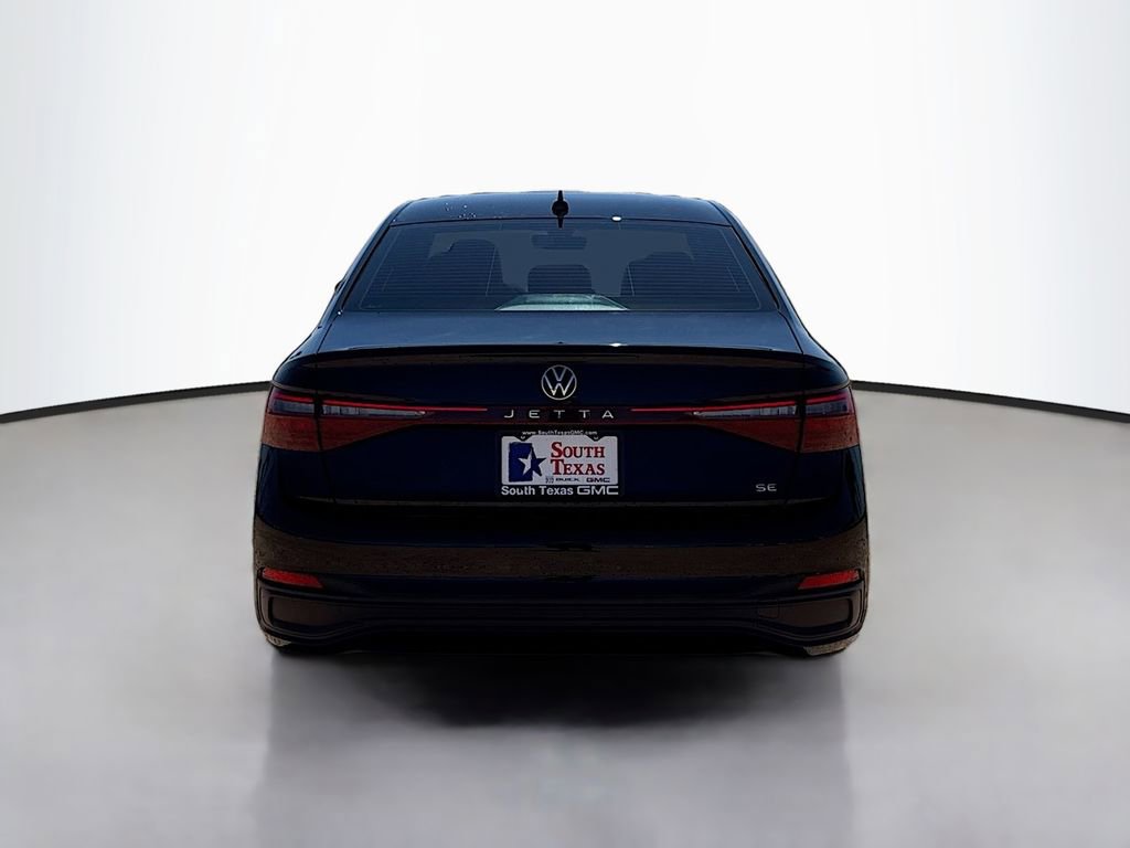 Used 2025 Volkswagen Jetta SE FWD image 6