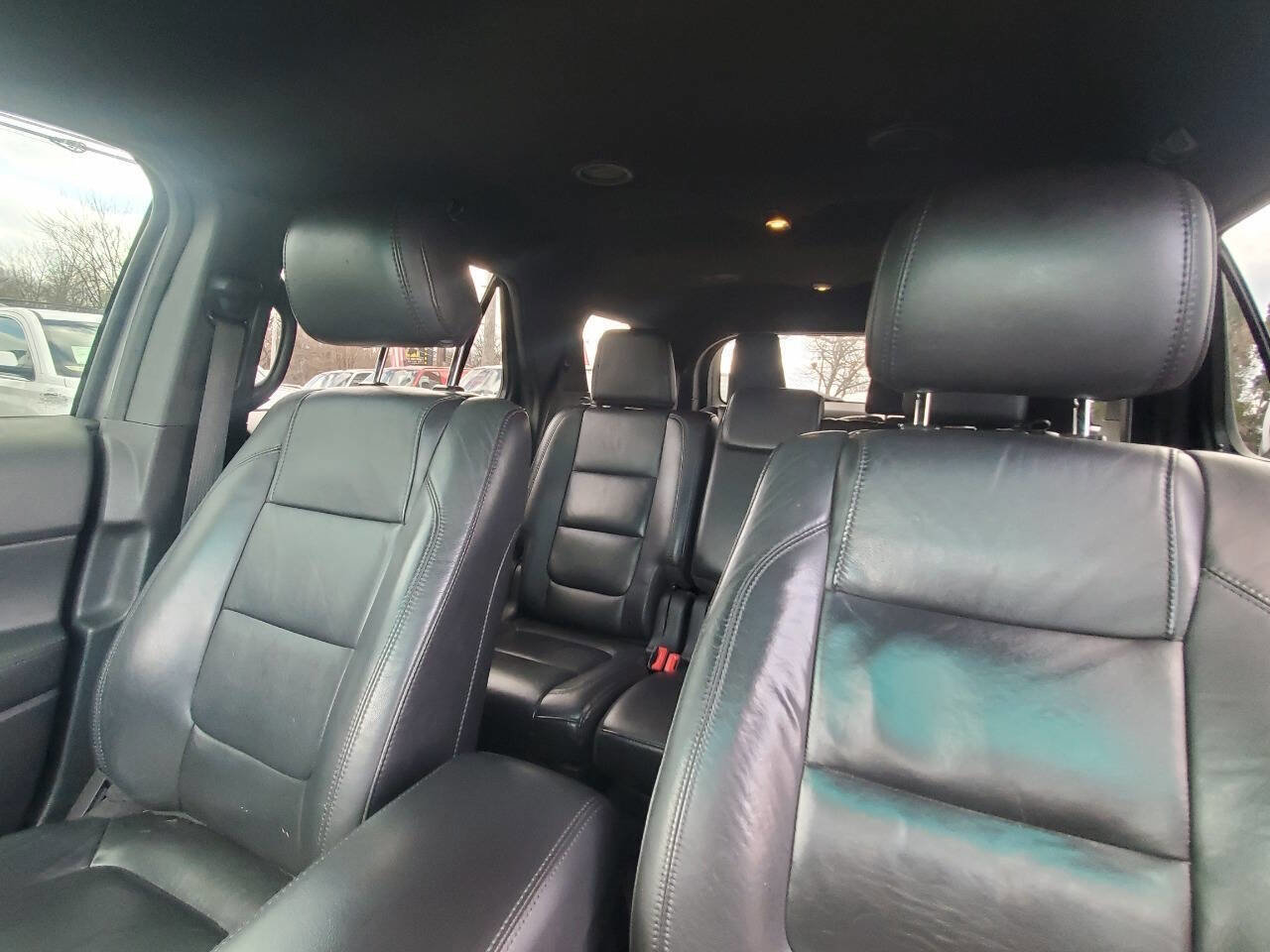 Used 2013 Ford Explorer XLT image 23