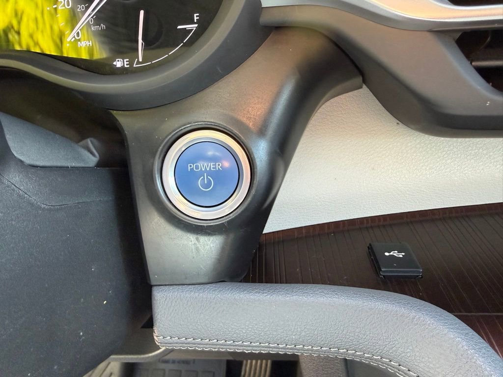Certified 2023 Toyota Sienna XLE AWD/4WD image 27