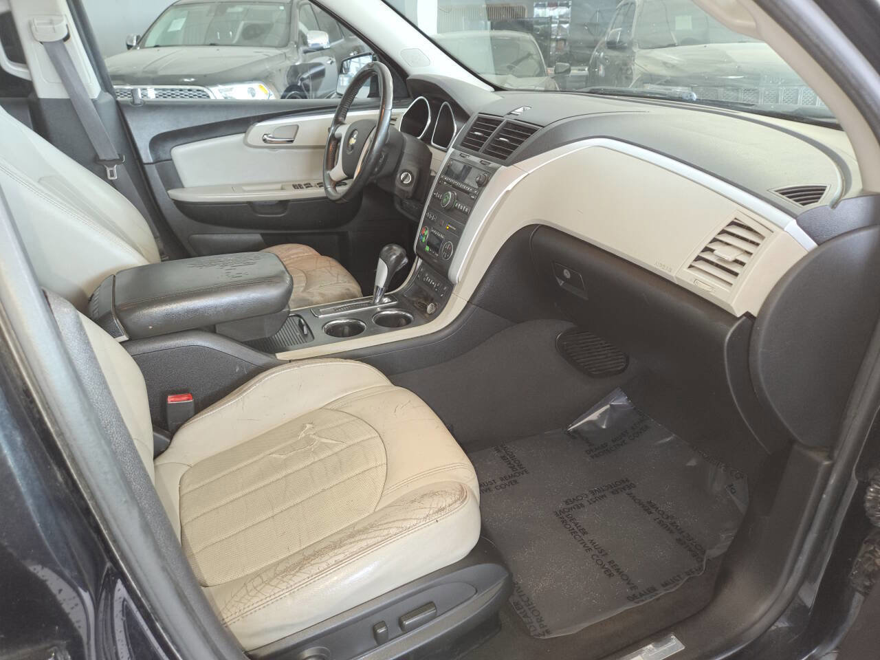 Used 2010 Chevrolet Traverse LTZ AWD/4WD image 28