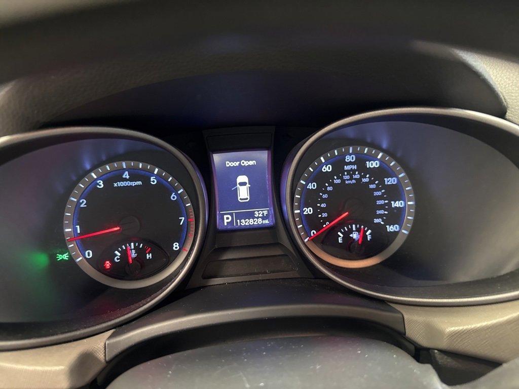 Used 2014 Hyundai Santa Fe Sport image 2