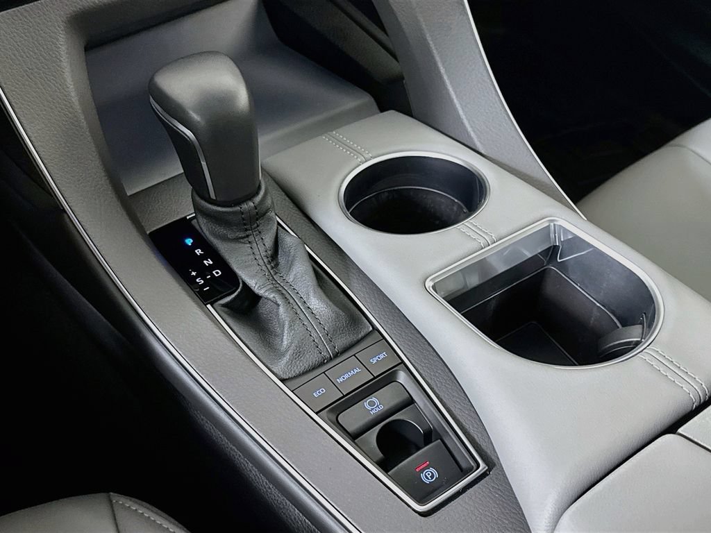 Used 2022 Toyota Avalon XLE w/ Moonroof Package FWD image 20