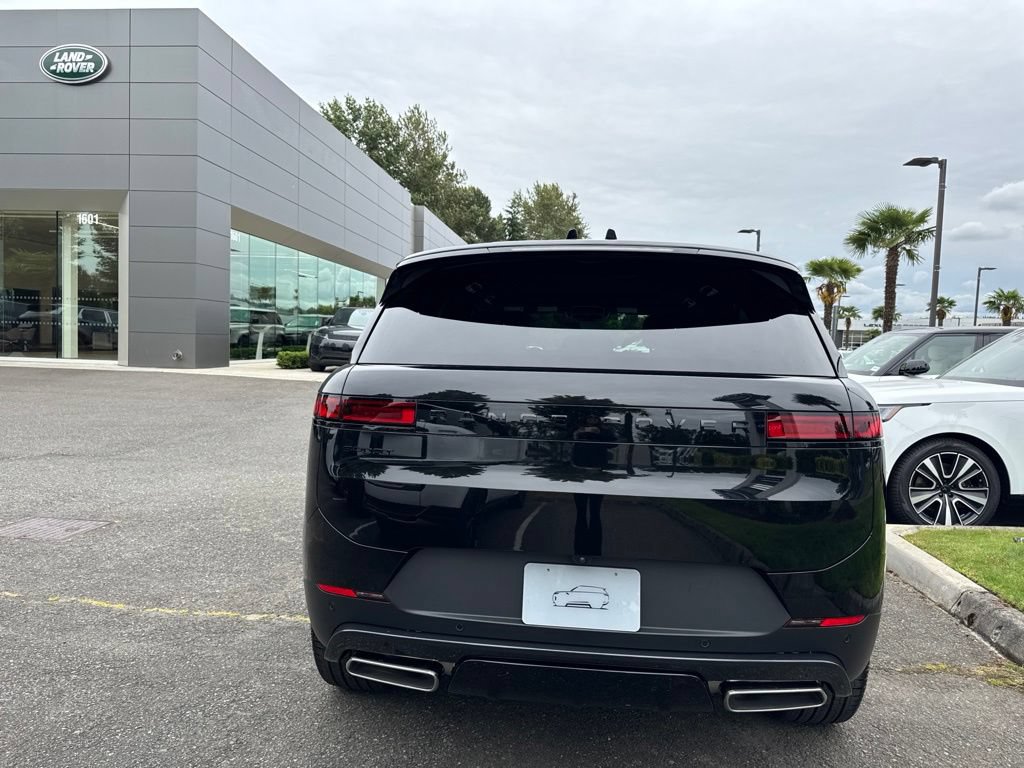 New 2026 Land Rover Range Rover Sport SE AWD/4WD image 6