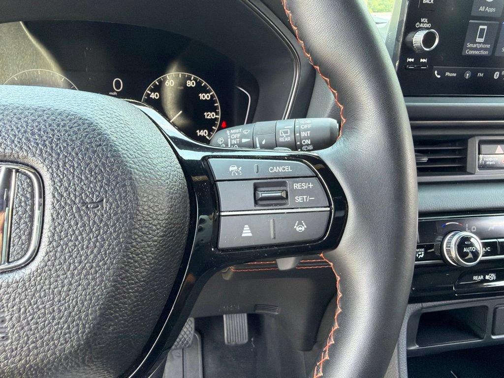 Certified 2025 Honda Pilot TrailSport image 18