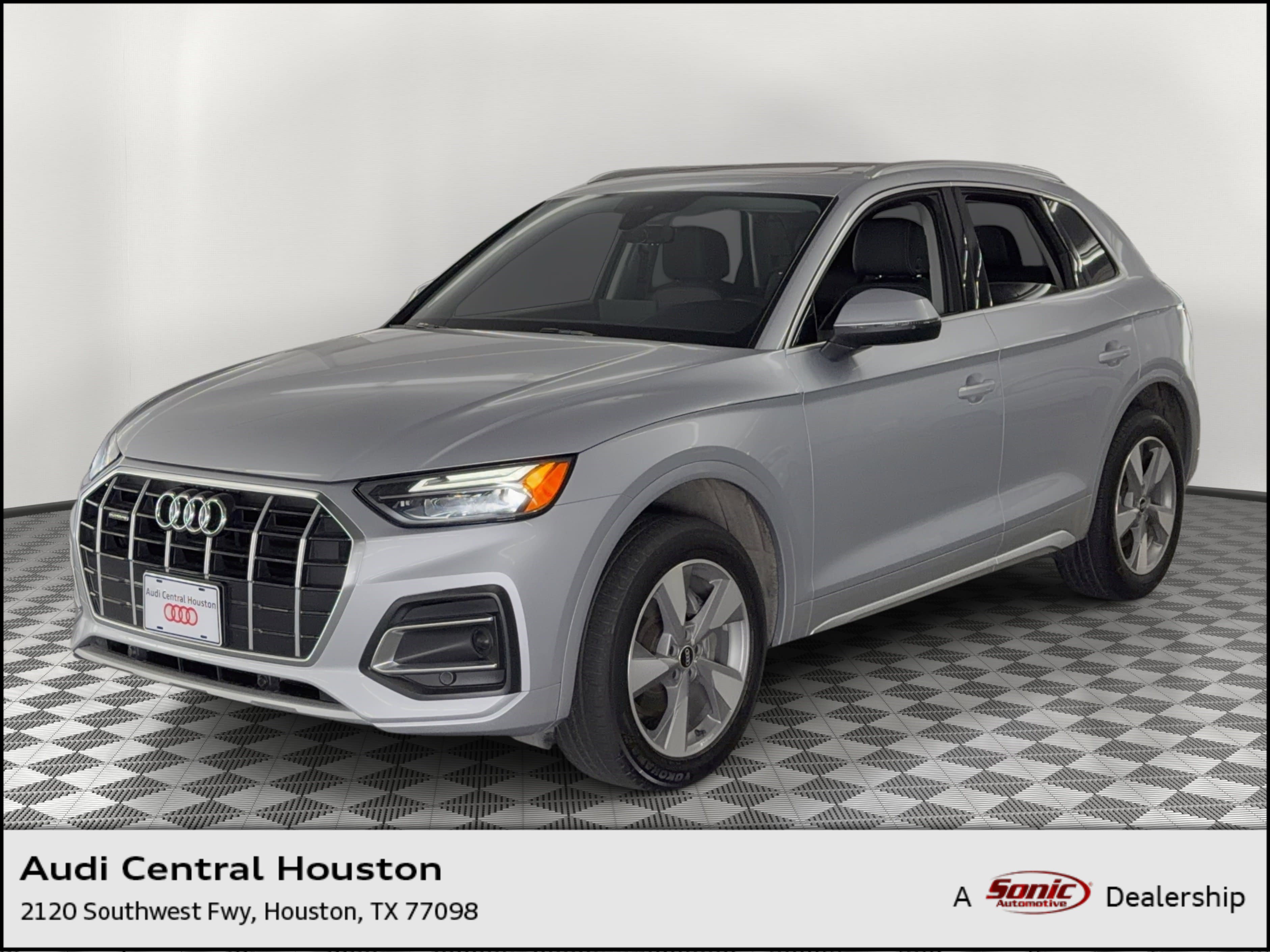 Used 2023 Audi Q5 2.0T Premium w/ Convenience Package