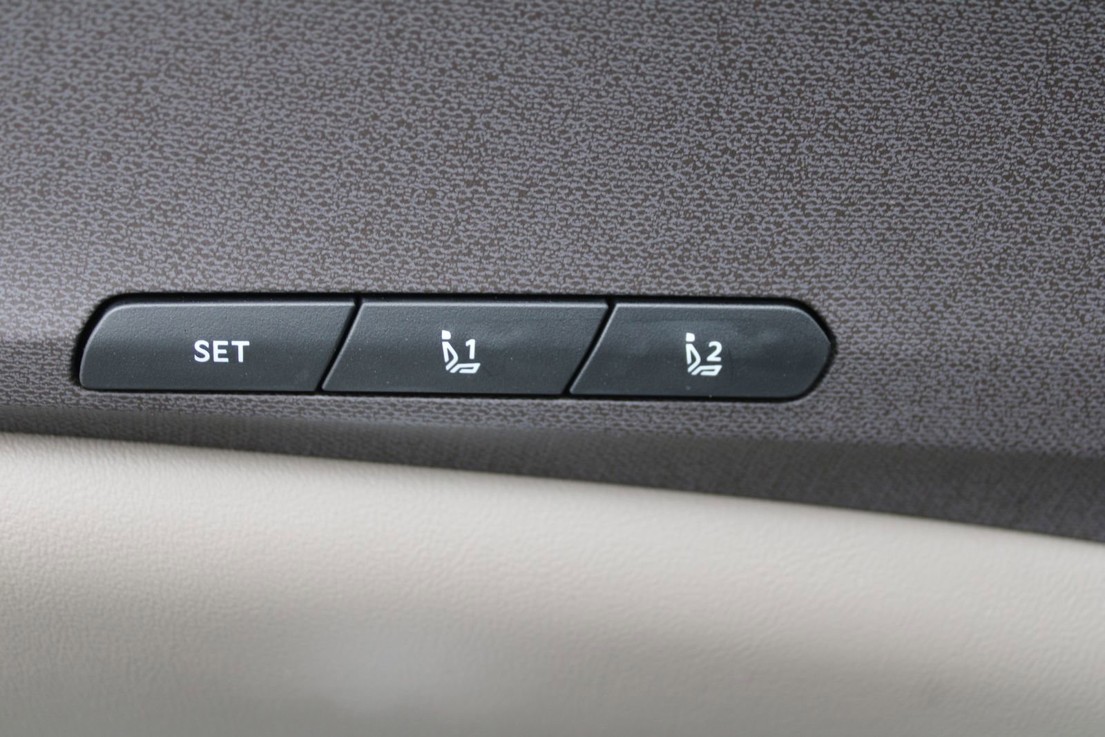 New 2026 Kia Carnival EX image 26