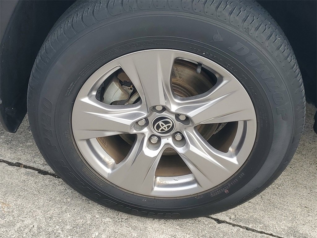 Certified 2023 Toyota RAV4 XLE w/ Convenience Package image 4