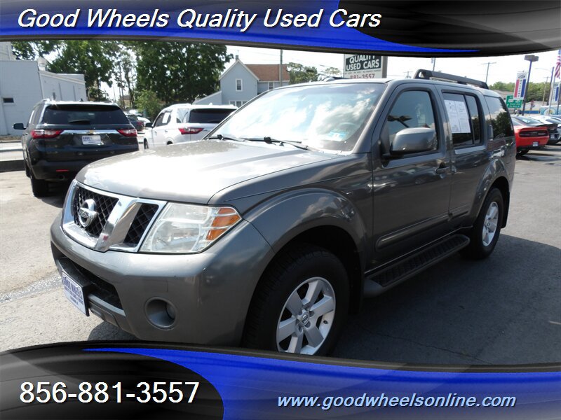 Used 2008 Nissan Pathfinder SE w/ Premium Pkg