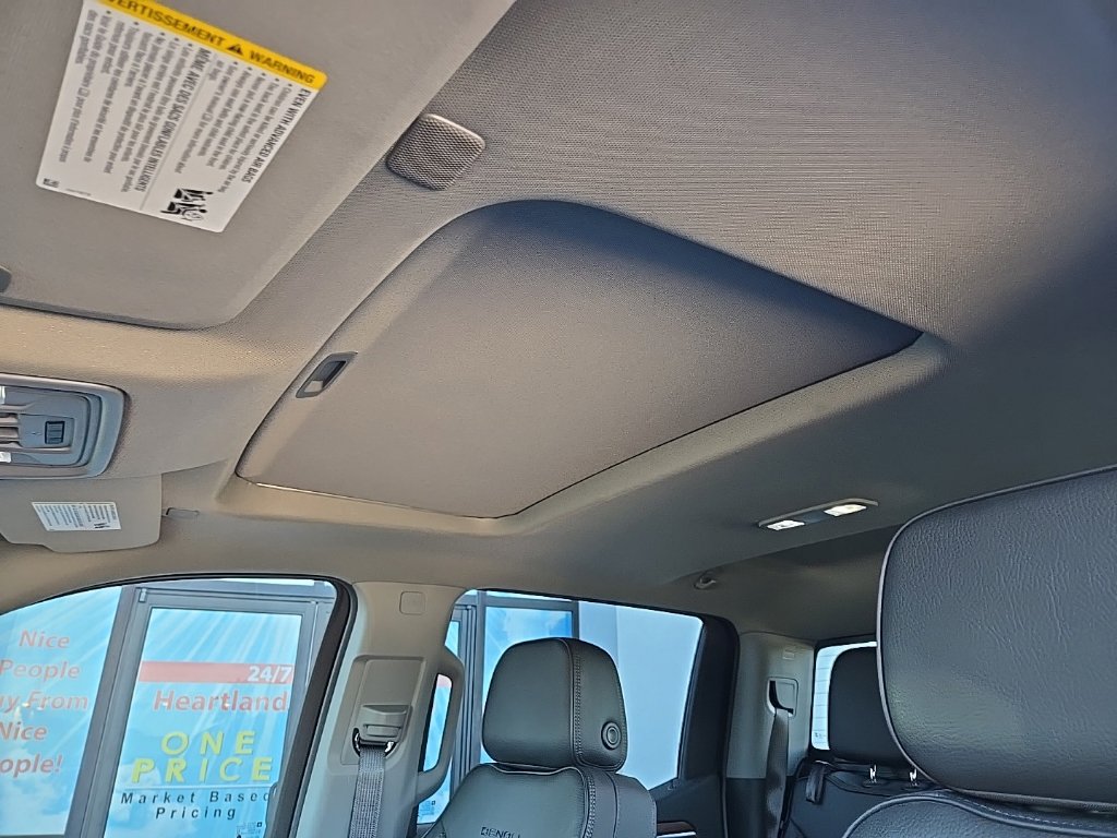Used 2025 GMC Sierra 1500 Denali AWD/4WD image 10