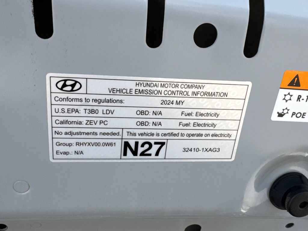 Used 2024 Hyundai Ioniq 5 SE RWD image 9
