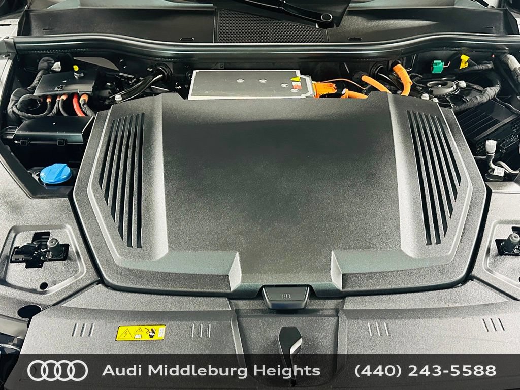 Certified 2024 Audi Q8 e-tron Prestige w/ Prestige Package AWD/4WD image 34