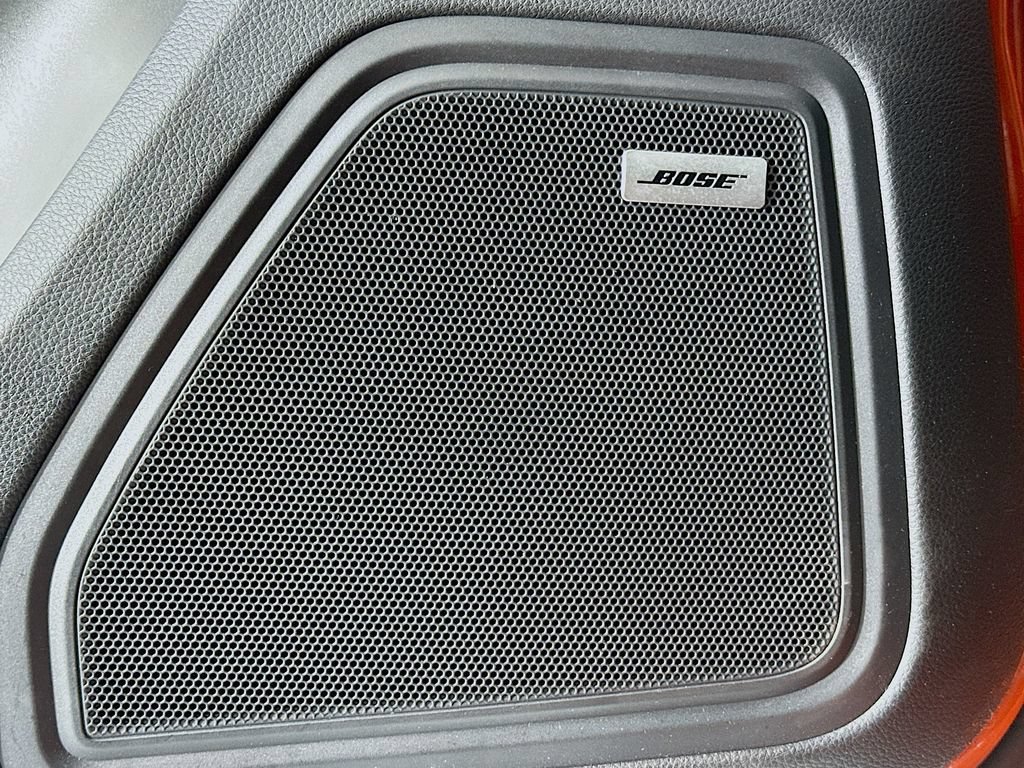 Certified 2022 Porsche Macan AWD/4WD image 21