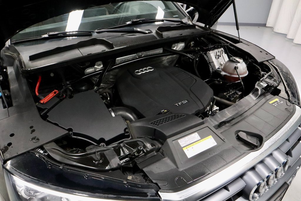 Used 2019 Audi Q5 2.0T Premium w/ Convenience Package image 16