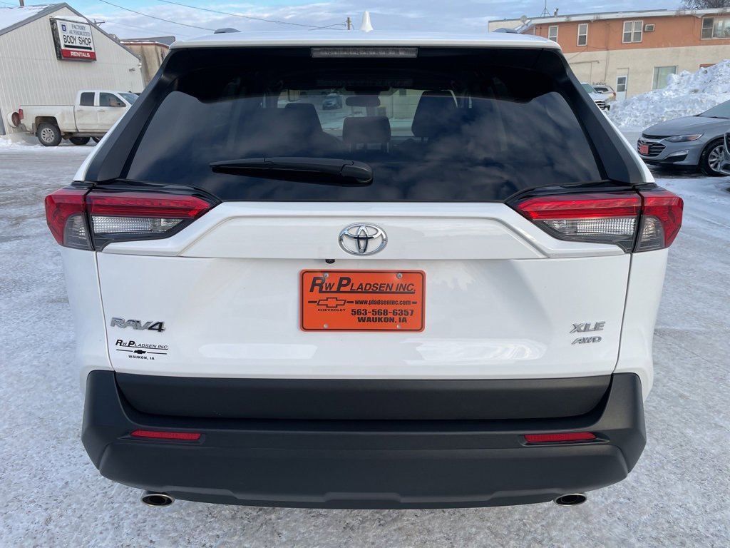 Used 2025 Toyota RAV4 XLE image 14