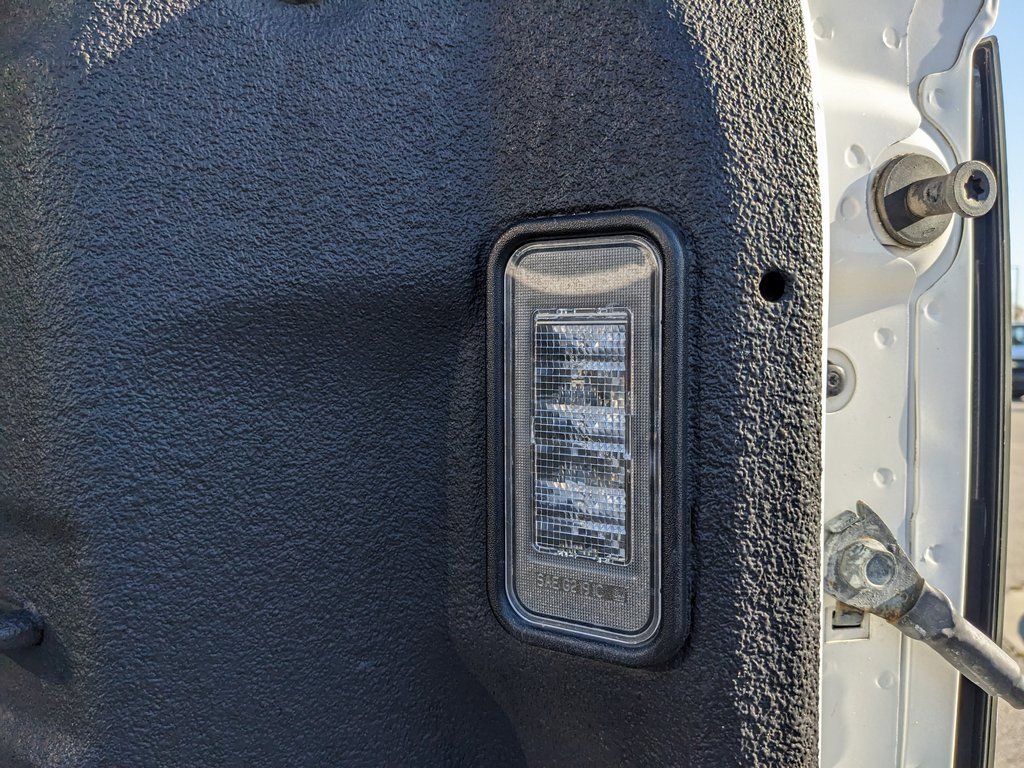 Used 2024 GMC Sierra 2500 AT4 image 24