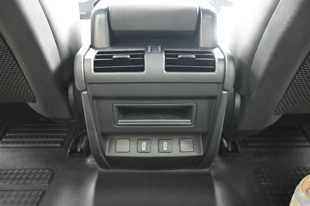 New 2026 Land Rover Defender 90 X-Dynamic SE AWD/4WD image 23