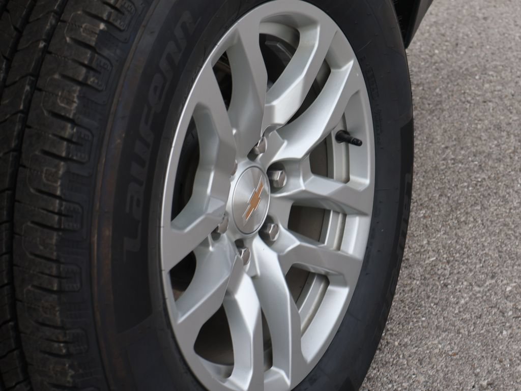 Used 2024 Chevrolet Suburban LT AWD/4WD image 41