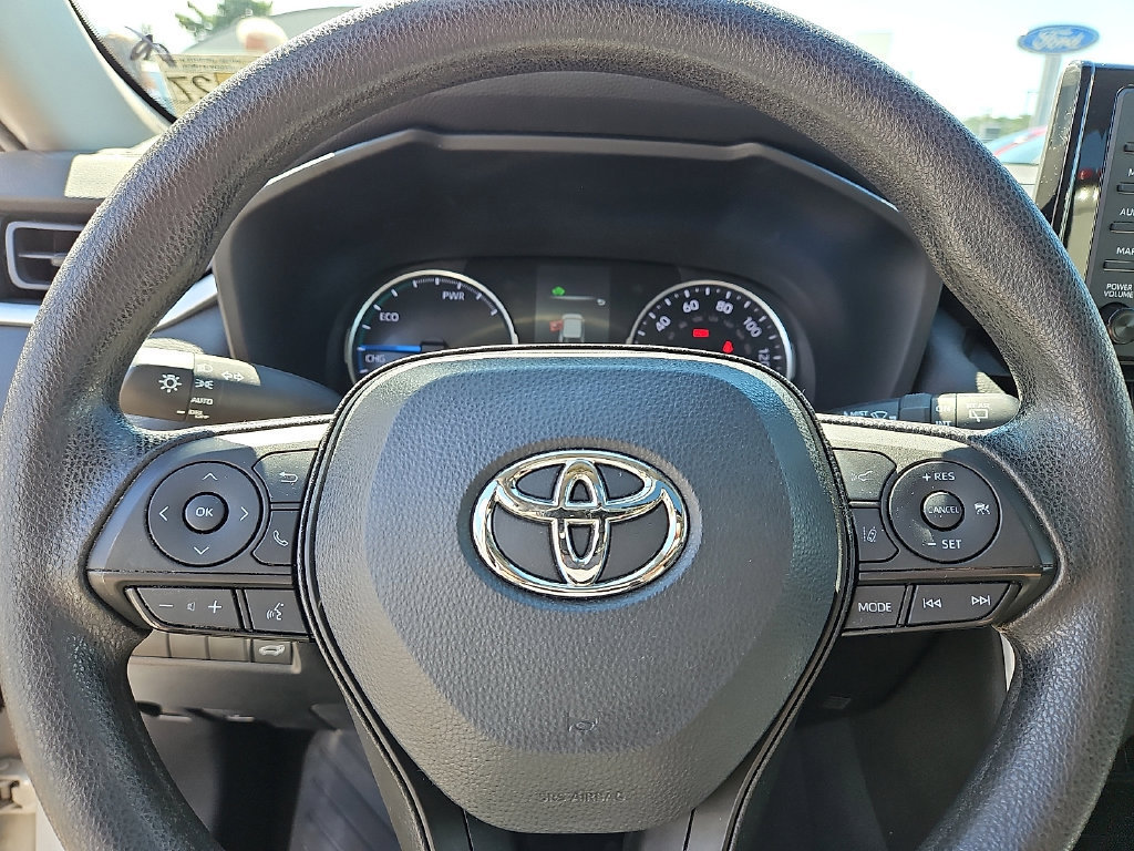 Used 2022 Toyota RAV4 XLE w/ Convenience Package AWD/4WD image 20