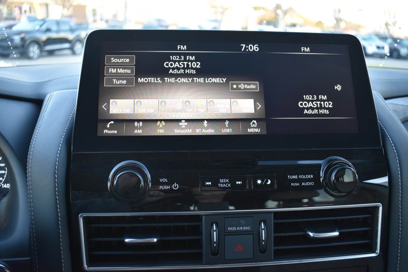 Certified 2024 Nissan Armada Platinum w/ Captain's Chairs Package image 28