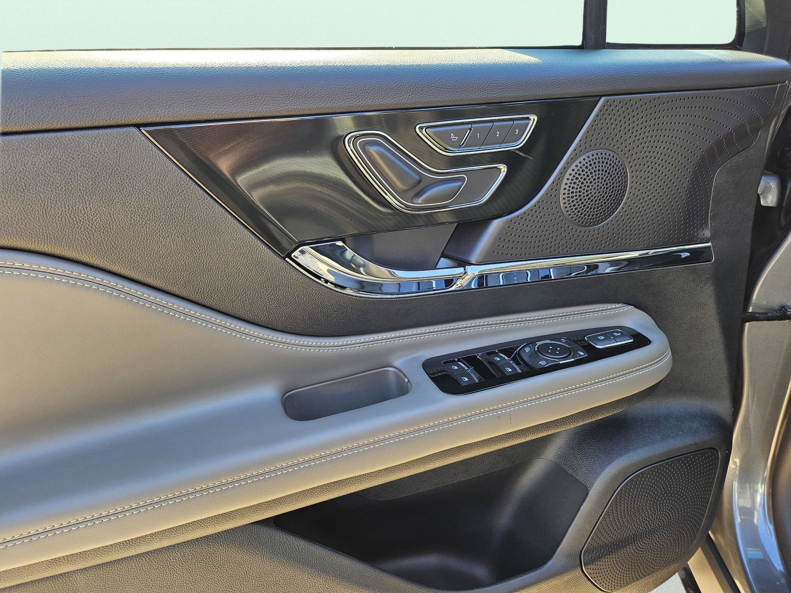 New 2026 Lincoln Corsair Premiere AWD/4WD image 10