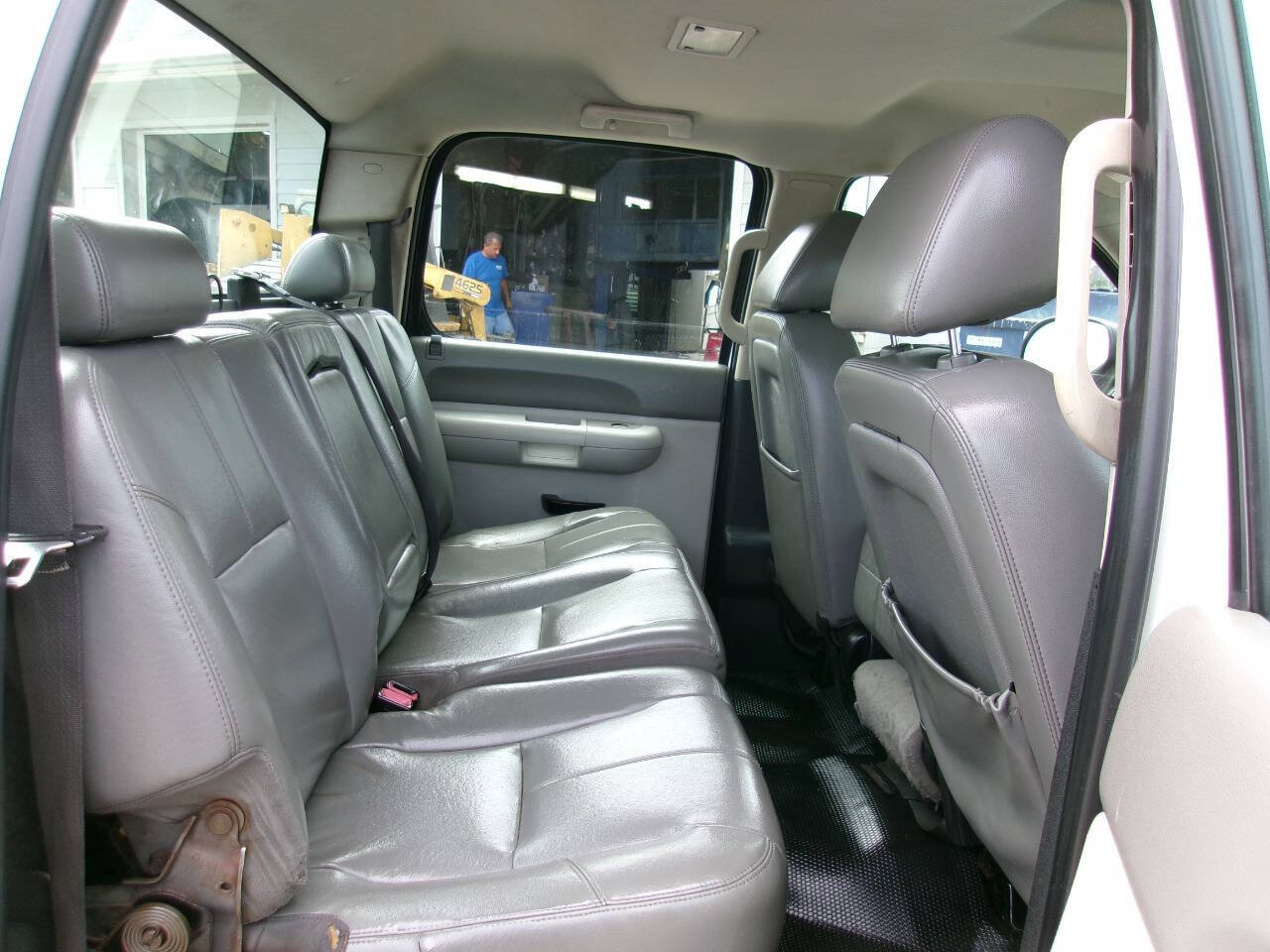 Used 2010 Chevrolet Silverado 2500 W/T AWD/4WD image 13