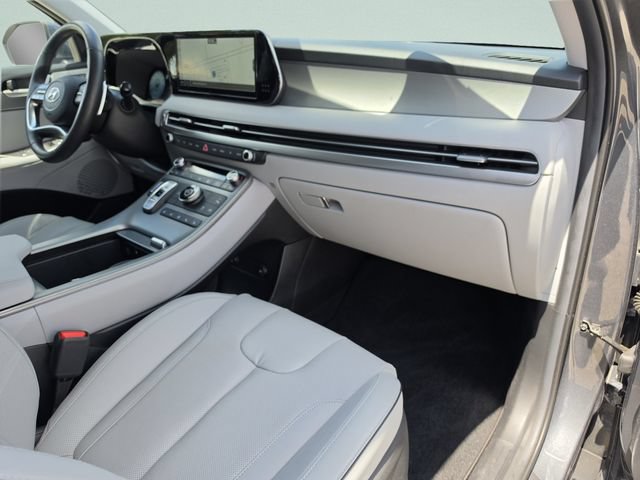 Used 2025 Hyundai Palisade SEL FWD image 15