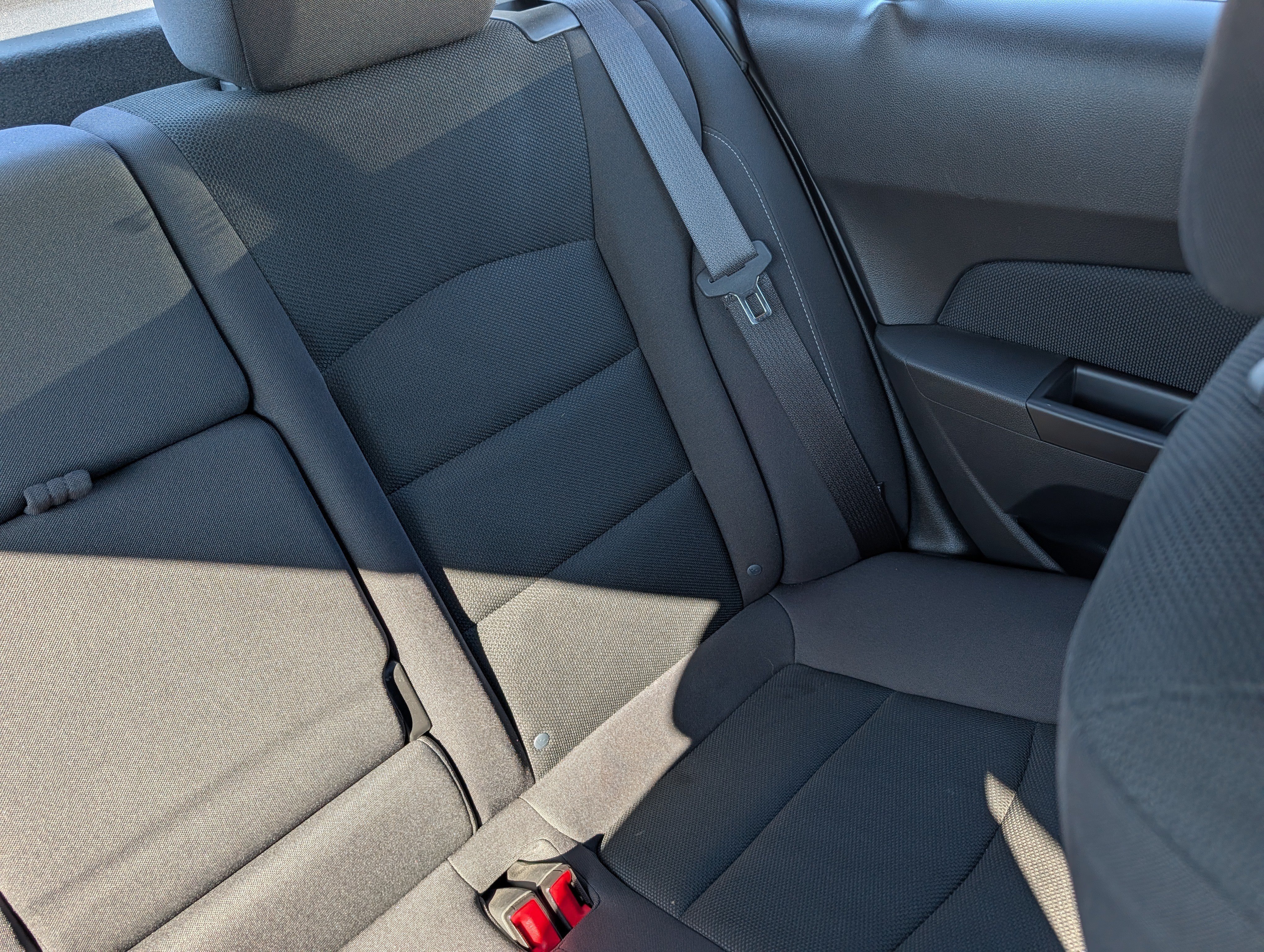 Used 2015 Chevrolet Cruze LT FWD image 14