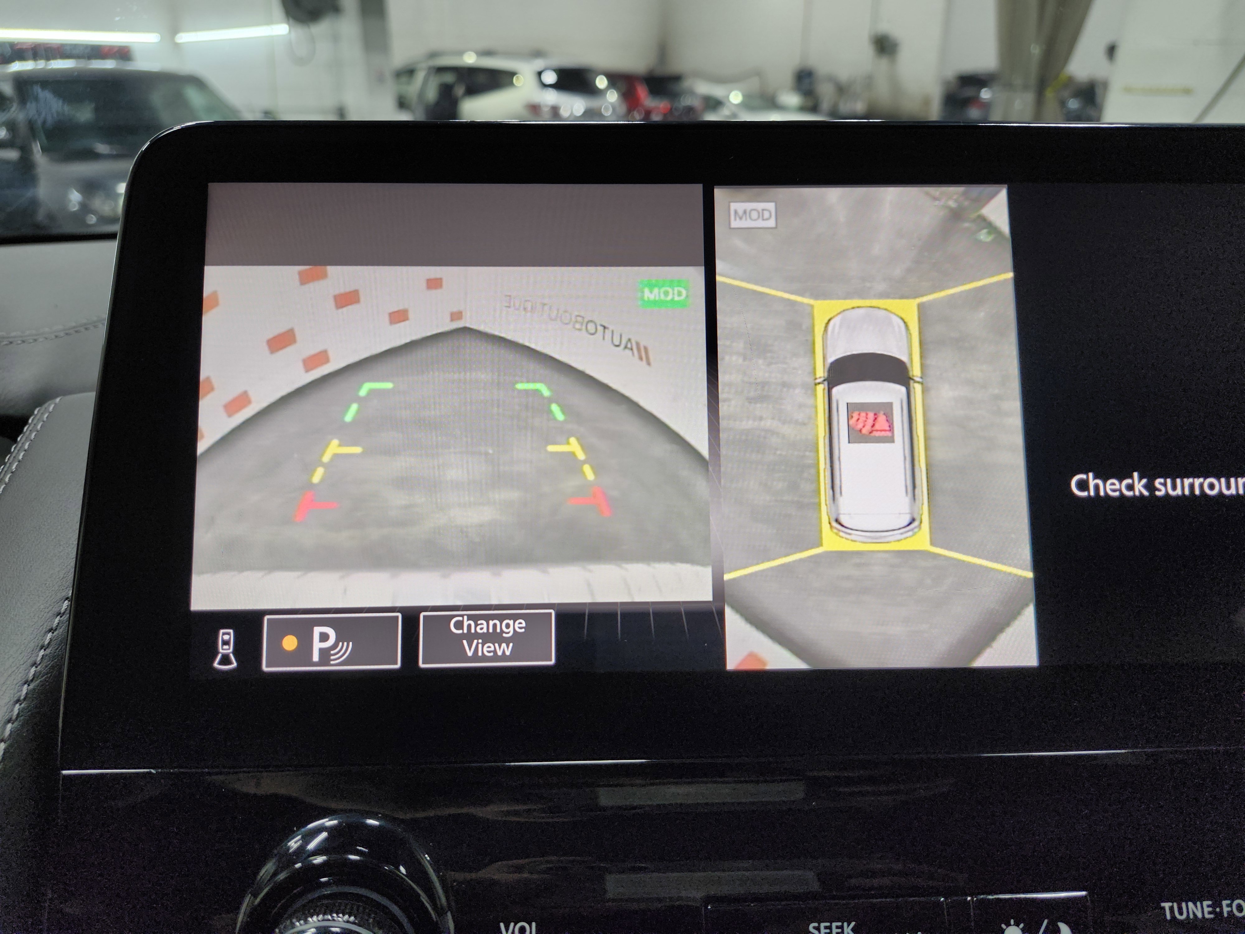 Used 2023 INFINITI QX80 Luxe w/ Cargo Package image 4