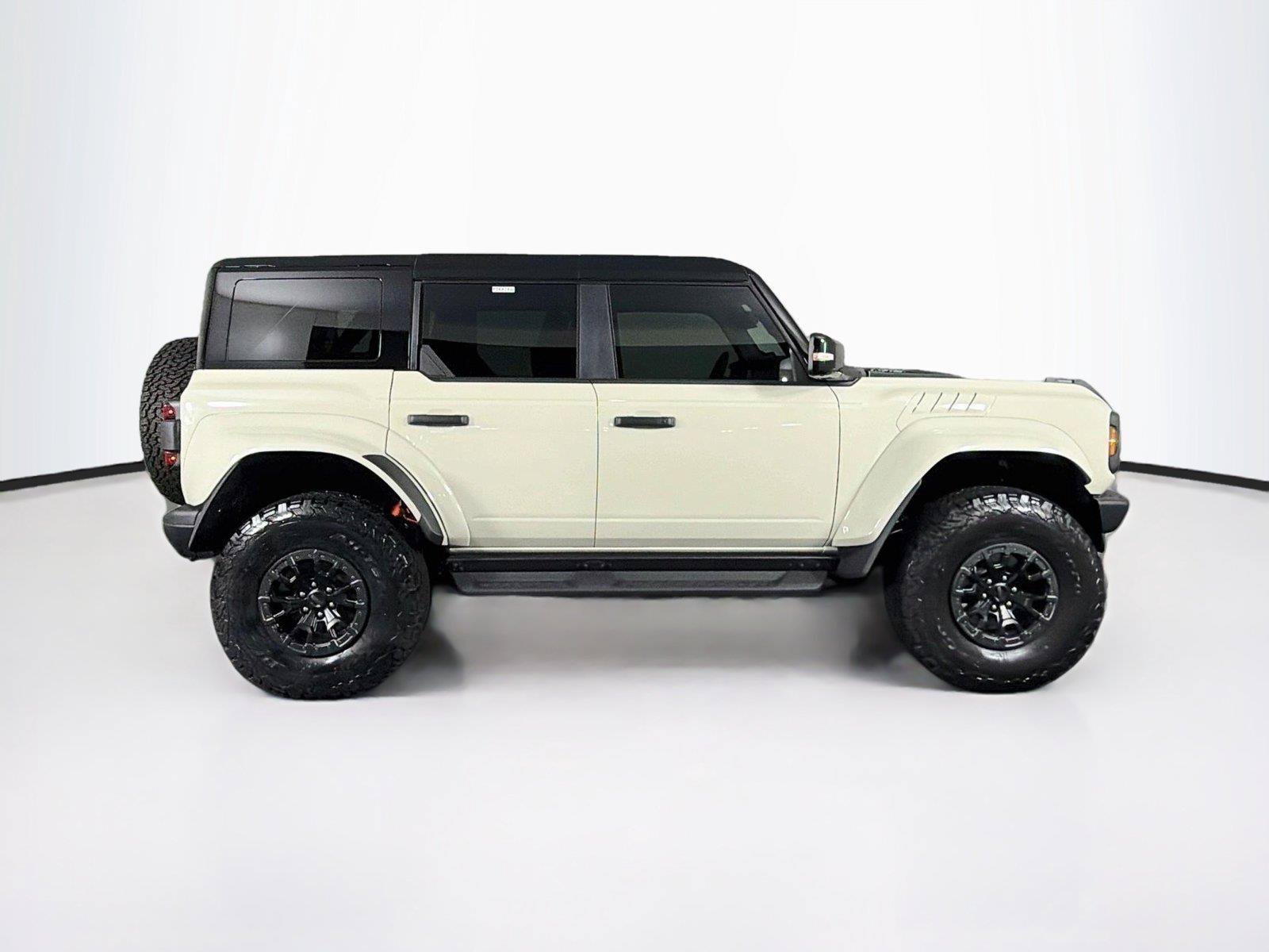 Used 2025 Ford Bronco Raptor AWD/4WD image 12