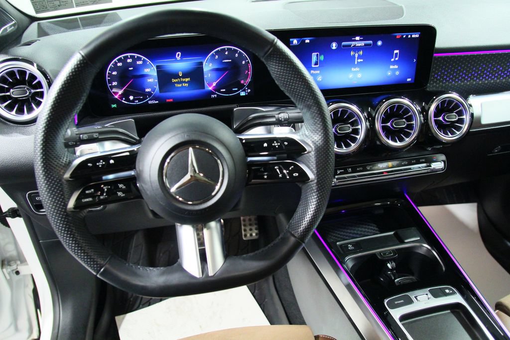 Certified 2024 Mercedes-Benz GLB 250 4MATIC image 20
