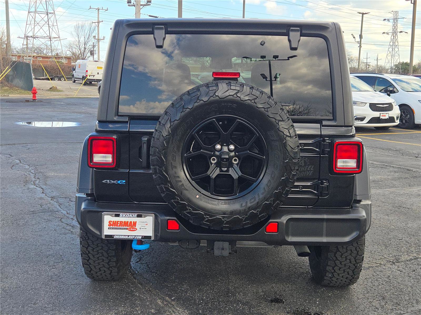 Used 2024 Jeep Wrangler Willys AWD/4WD image 16