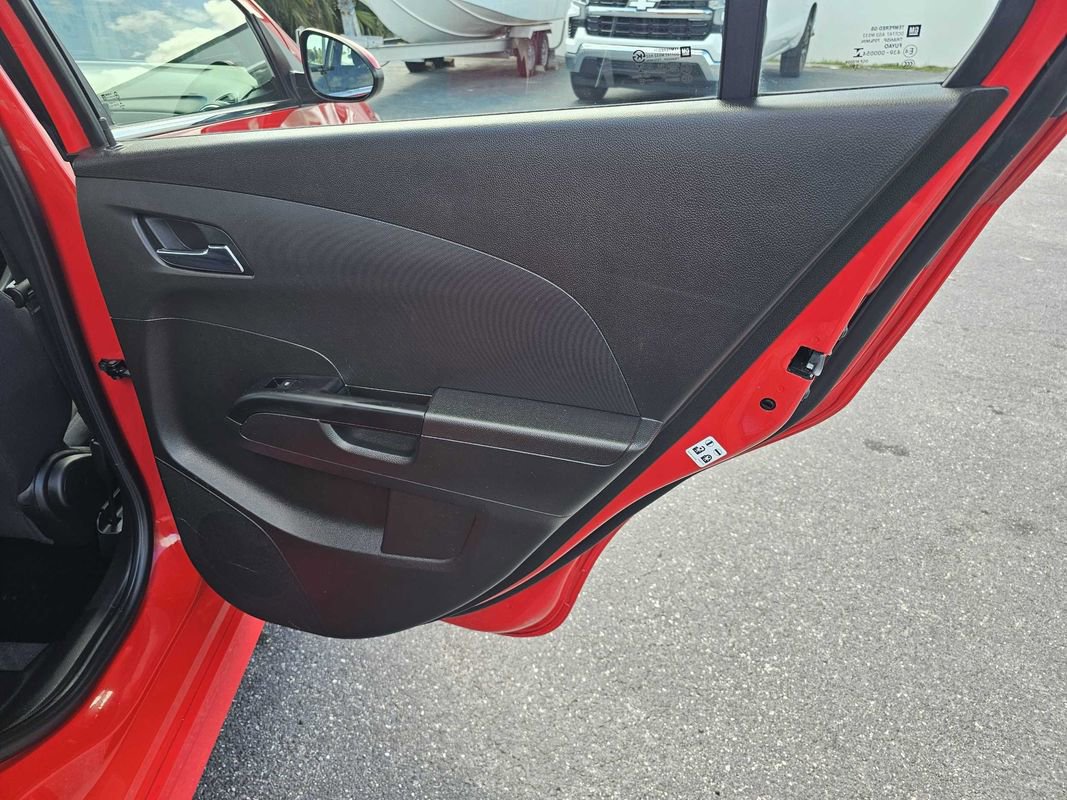Used 2020 Chevrolet Sonic LT w/ Convenience Package FWD image 20