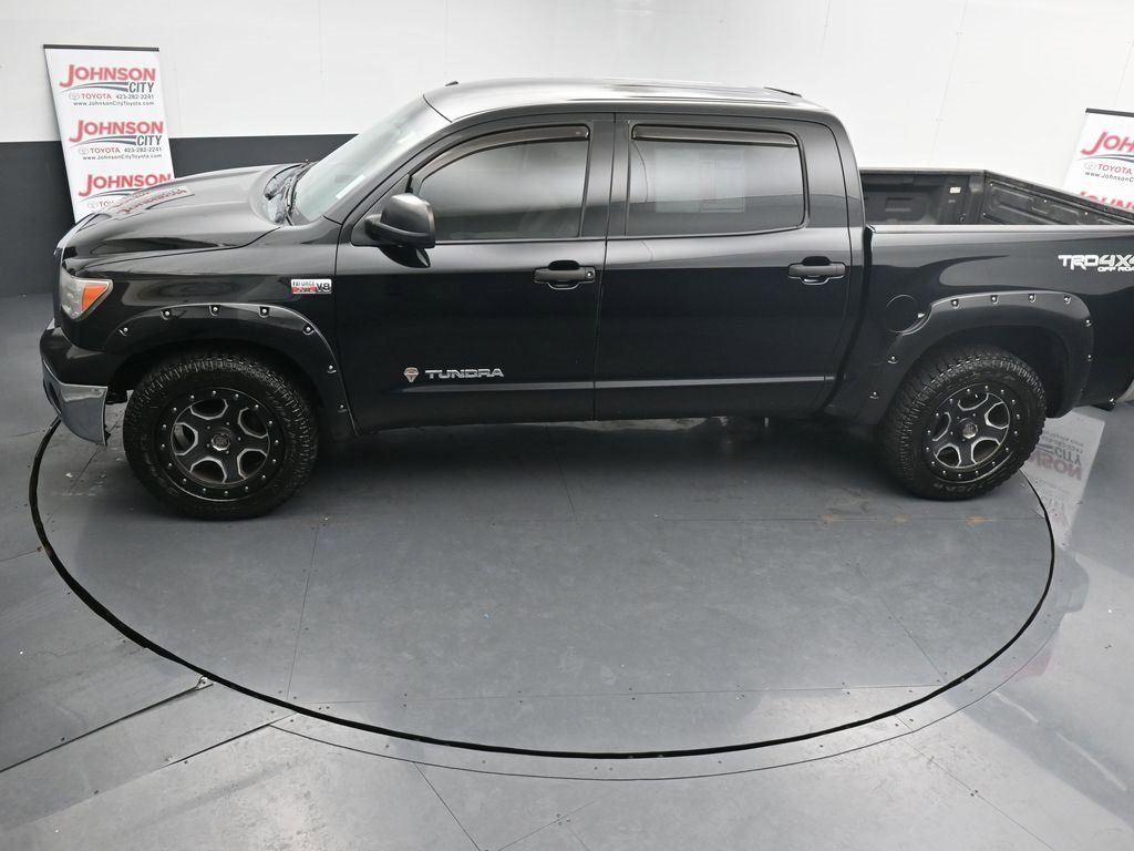 Used 2011 Toyota Tundra 4x4 CrewMax image 31