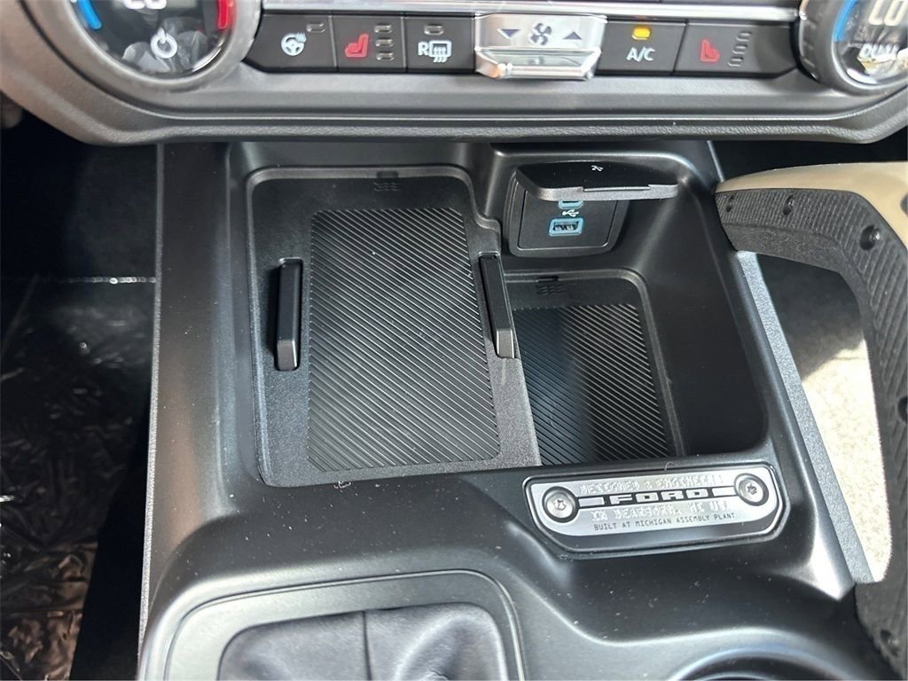 New 2025 Ford Bronco Badlands image 28