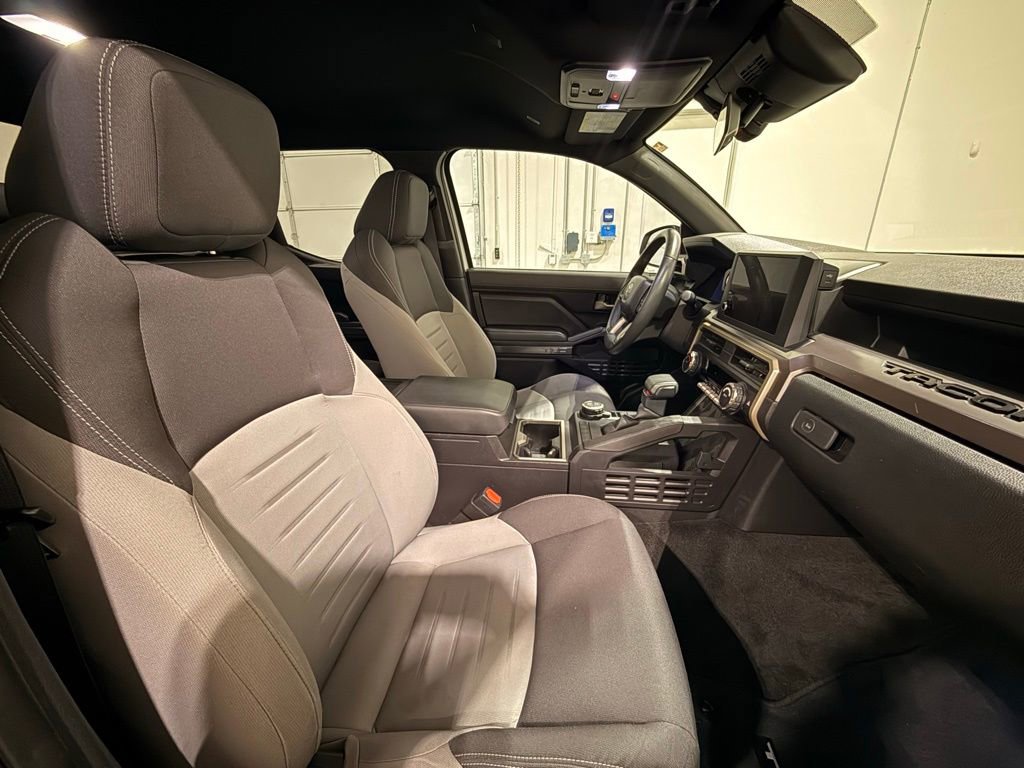 Used 2024 Toyota Tacoma TRD Sport image 27