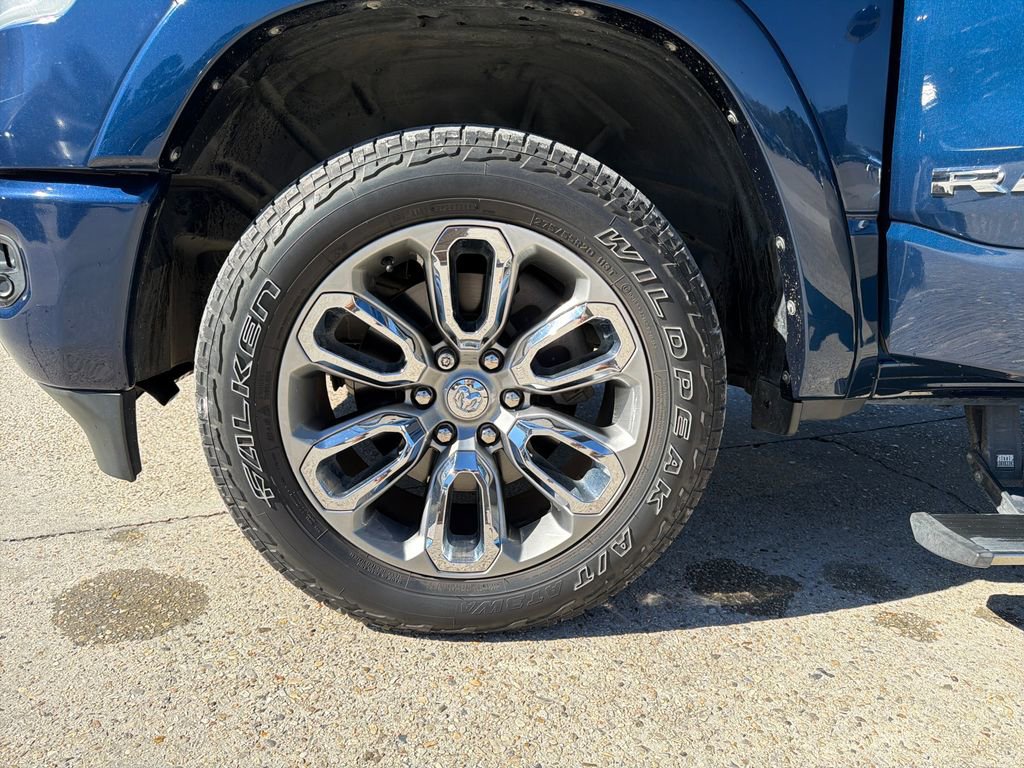 Used 2020 RAM 1500 Laramie w/ Sport Appearance Package image 32