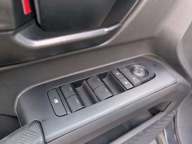 Used 2024 Toyota Tacoma SR5 AWD/4WD image 11