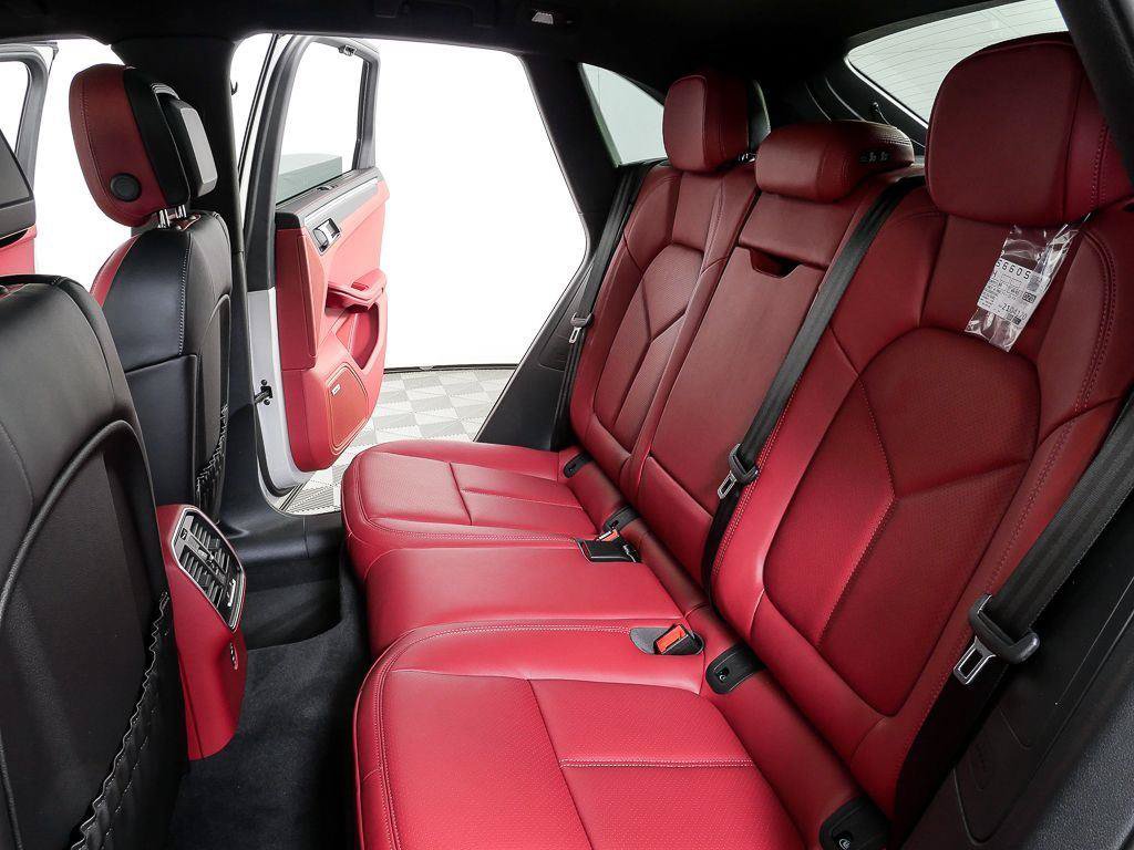 New 2026 Porsche Macan S AWD/4WD image 22