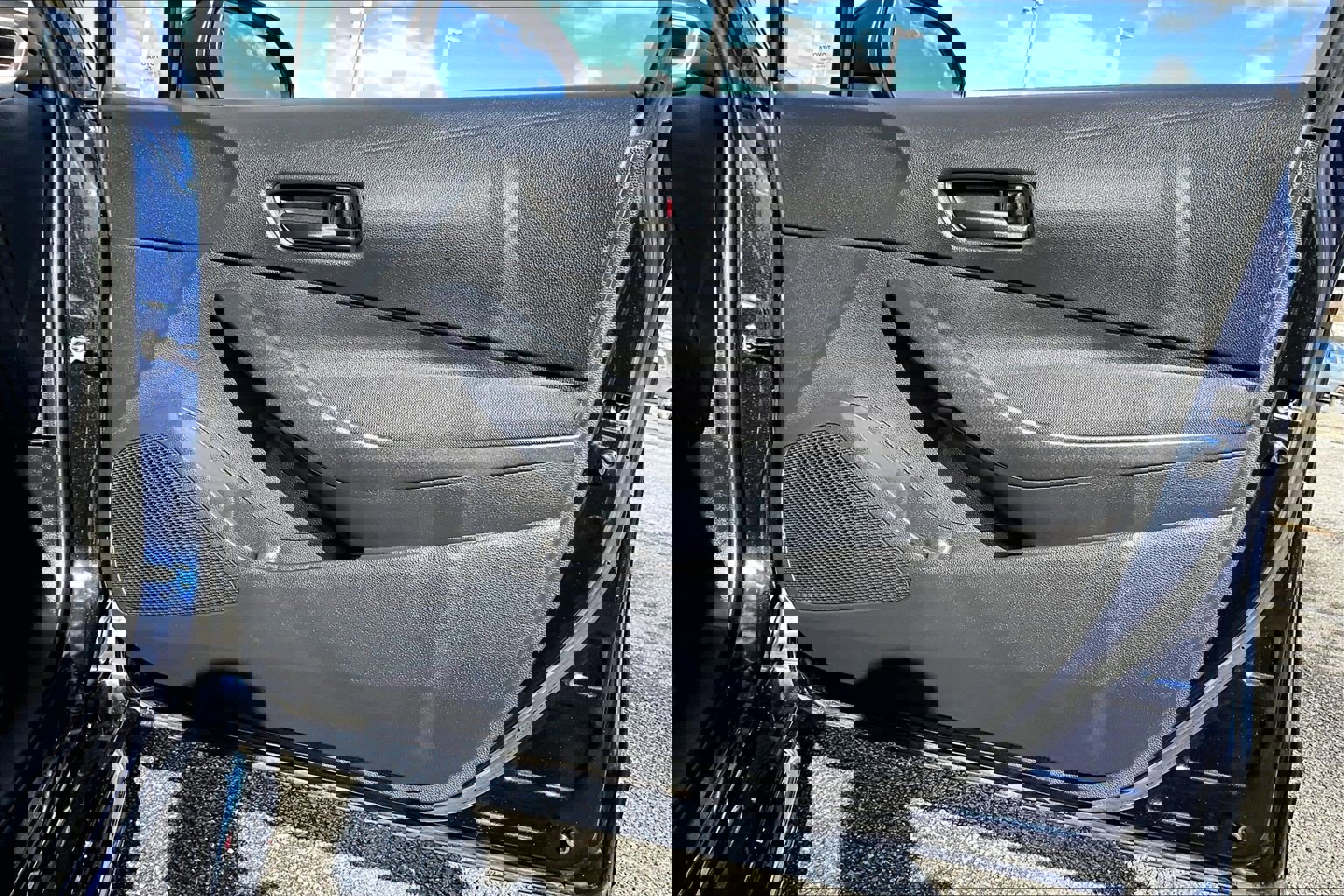 Used 2022 Toyota Corolla LE w/ LE Convenience Package image 22