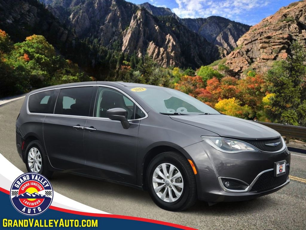 Used 2019 Chrysler Pacifica Touring Plus