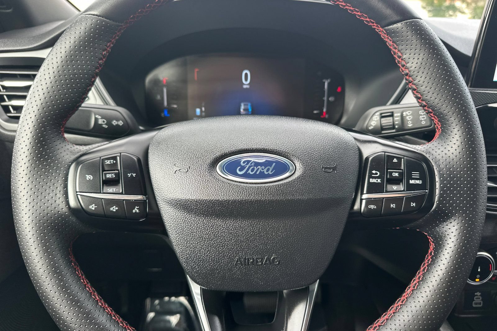 Used 2025 Ford Escape ST-Line Select AWD/4WD image 22