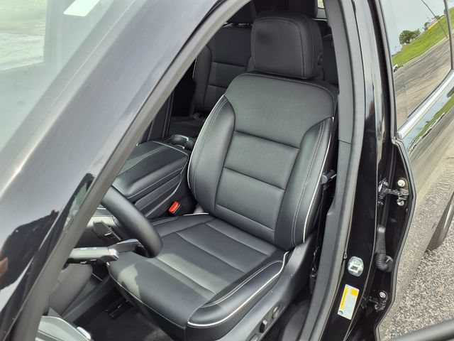 Used 2025 Buick Enclave Preferred AWD/4WD image 72