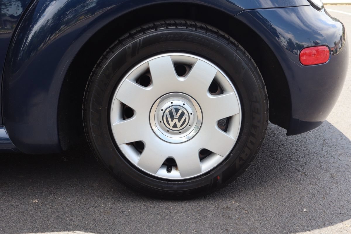 Used 2003 Volkswagen Beetle GL FWD image 36