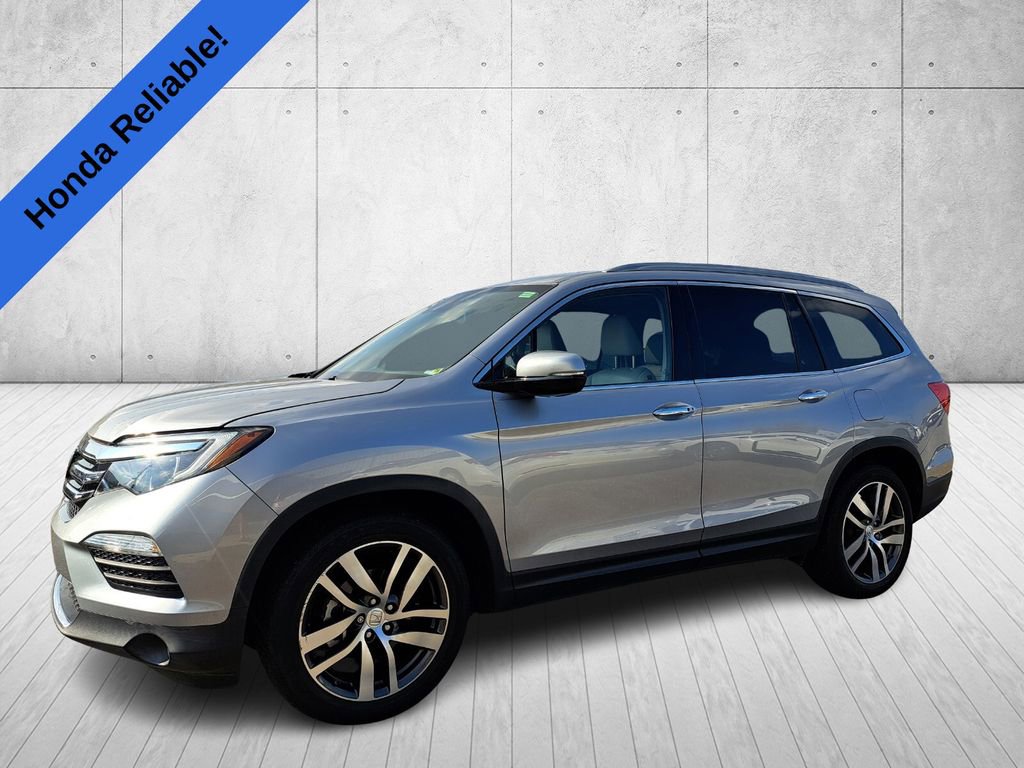 Used 2017 Honda Pilot Touring video 1