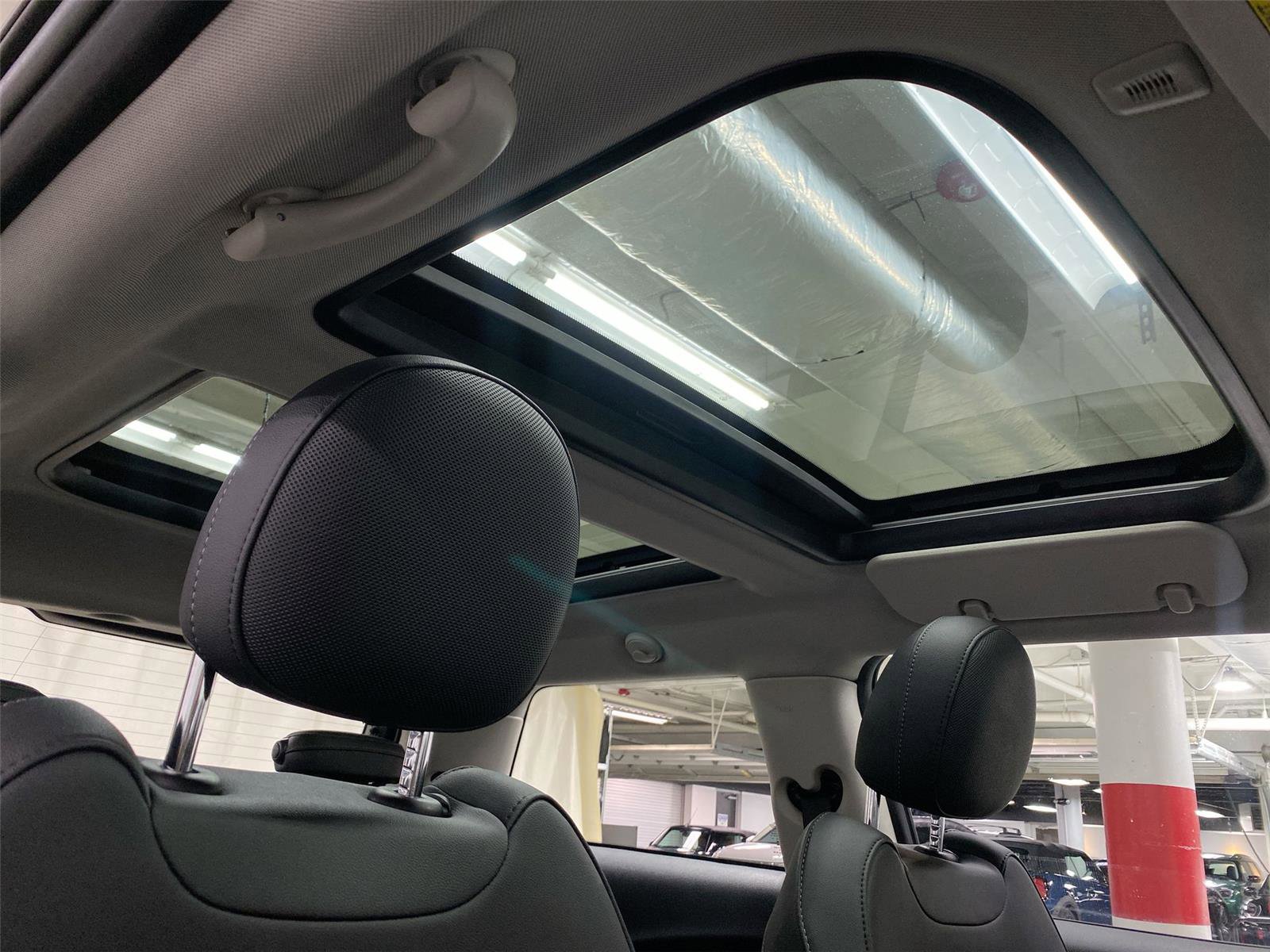 Certified 2023 MINI Cooper SE image 20