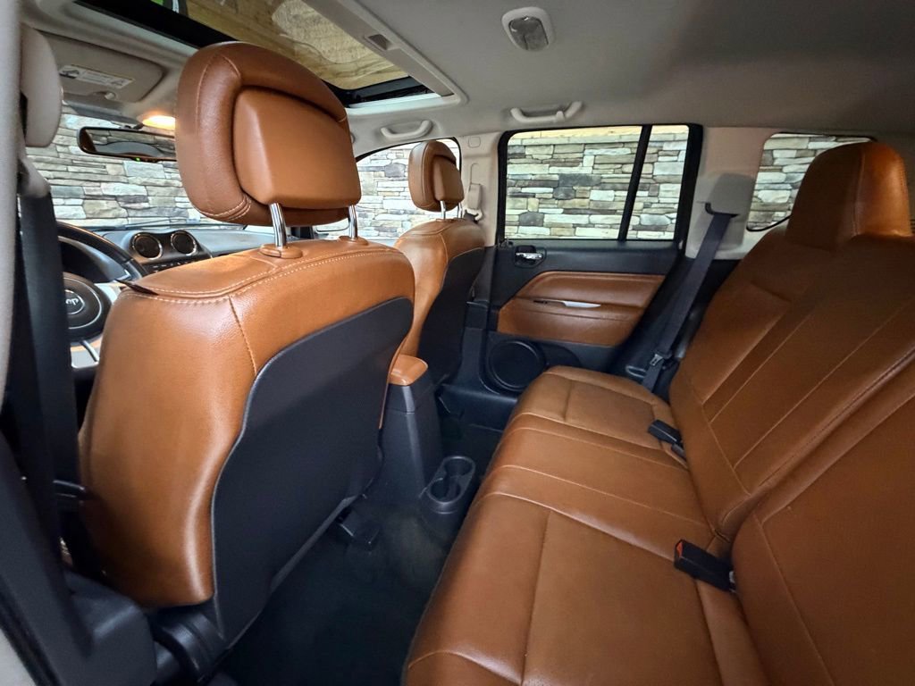 Used 2016 Jeep Compass High Altitude image 23