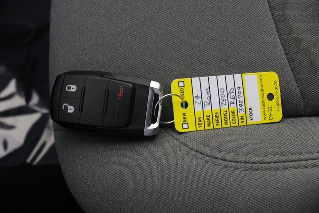 Used 2024 RAM 2500 Big Horn w/ Bed Utility Group image 7